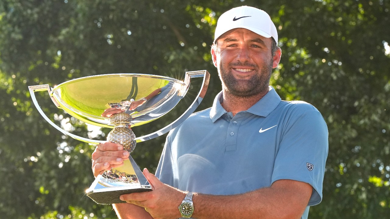 Scottie Scheffler reaffirms No. 1 status, continues 'to glorify God'