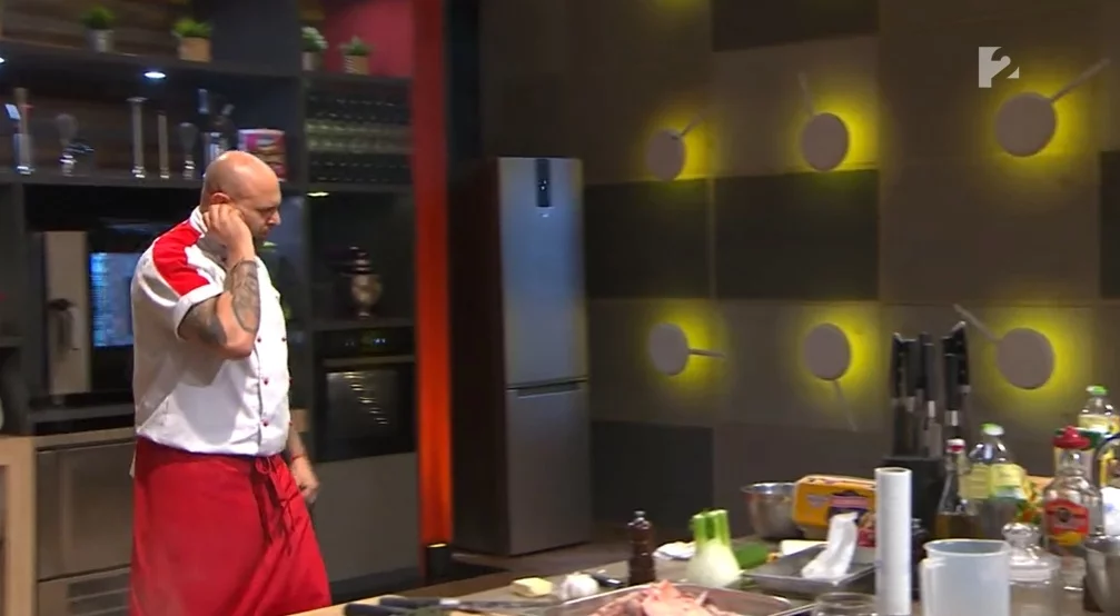 Dühkitörést kapott a Séfek séfe egyik versenyzője: dobálni és rongálni kezdett a stúdióban - PORT