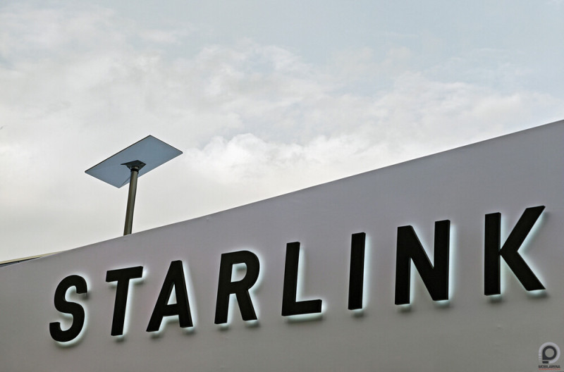 Starlink fogadóterminál az MWC-n – nem lesz szükség ilyen egység használatára a Telekom készülékein Starlink fogadóterminál az MWC-n – nem lesz szükség ilyen egység használatára a Telekom készülékein