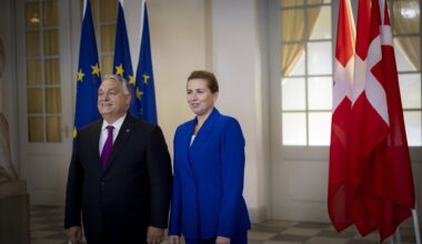 Mégsem marad a székében a miniszterelnök? Váratlan fordulat jöhet - Economx.hu