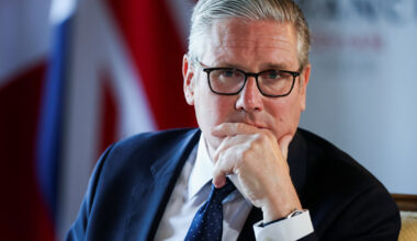 Index - Külföld - Évekre börtönbe zárják a Keir Starmer ingatlanait felgyújtó két külföldit