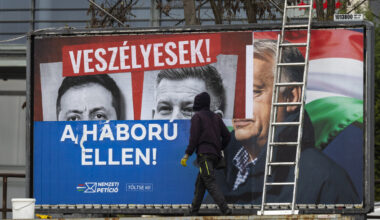 10+1 év plakáthisztéria Rogán Antal és Balásy Gyula Magyarországán