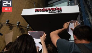 A Mediaworks bejelentette, hogy a Magyar Nemzet és 12 megyei újság hetilappá alakul