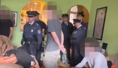 Itthon: Panaszt tesznek a rendőri fellépés miatt a fiatalok, akik bekiabálással zavarták Orbán Viktor október 23-i beszédét