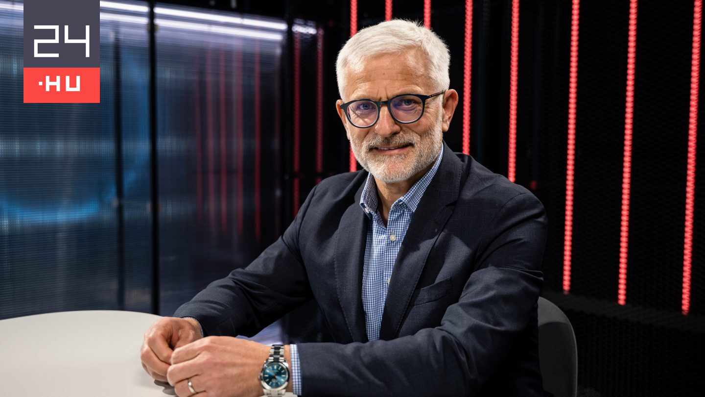 Erste-vezér: Le kell bontani a régi rendszert