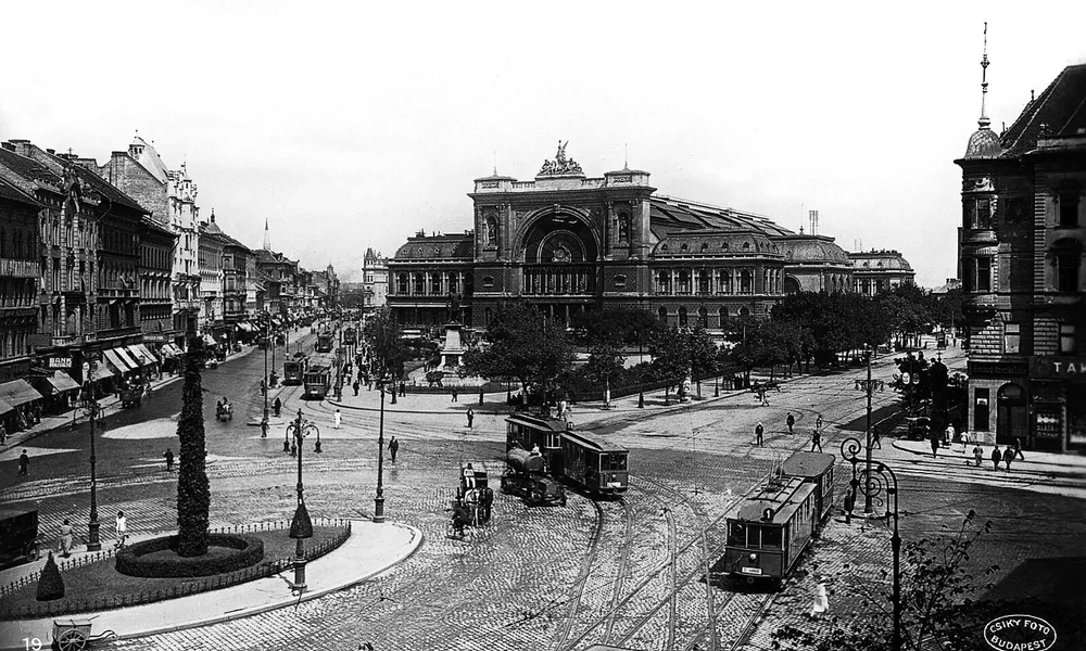 A Keleti-pályaudvar az 1920-as években (Fotó: Fortepan/Pesti Brúnó)
