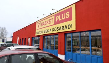 Gazdaság: Be is zárt a budapesti orosz szuperdiszkont, a Basket Plus
