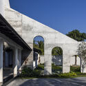Touch House / MyAn Architects - Exterior Photography, Concrete, Column, Arcade, Courtyard