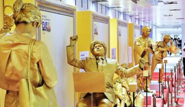 Golden living statues in Osaka raise awareness about hazard of long periods in same posture