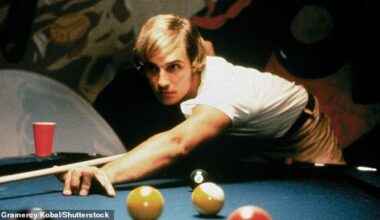 An Oscar-winning megastar looks unrecognisable in a coming-of-age comedy from the 90s that is worlds away from the dramatic characters he plays now