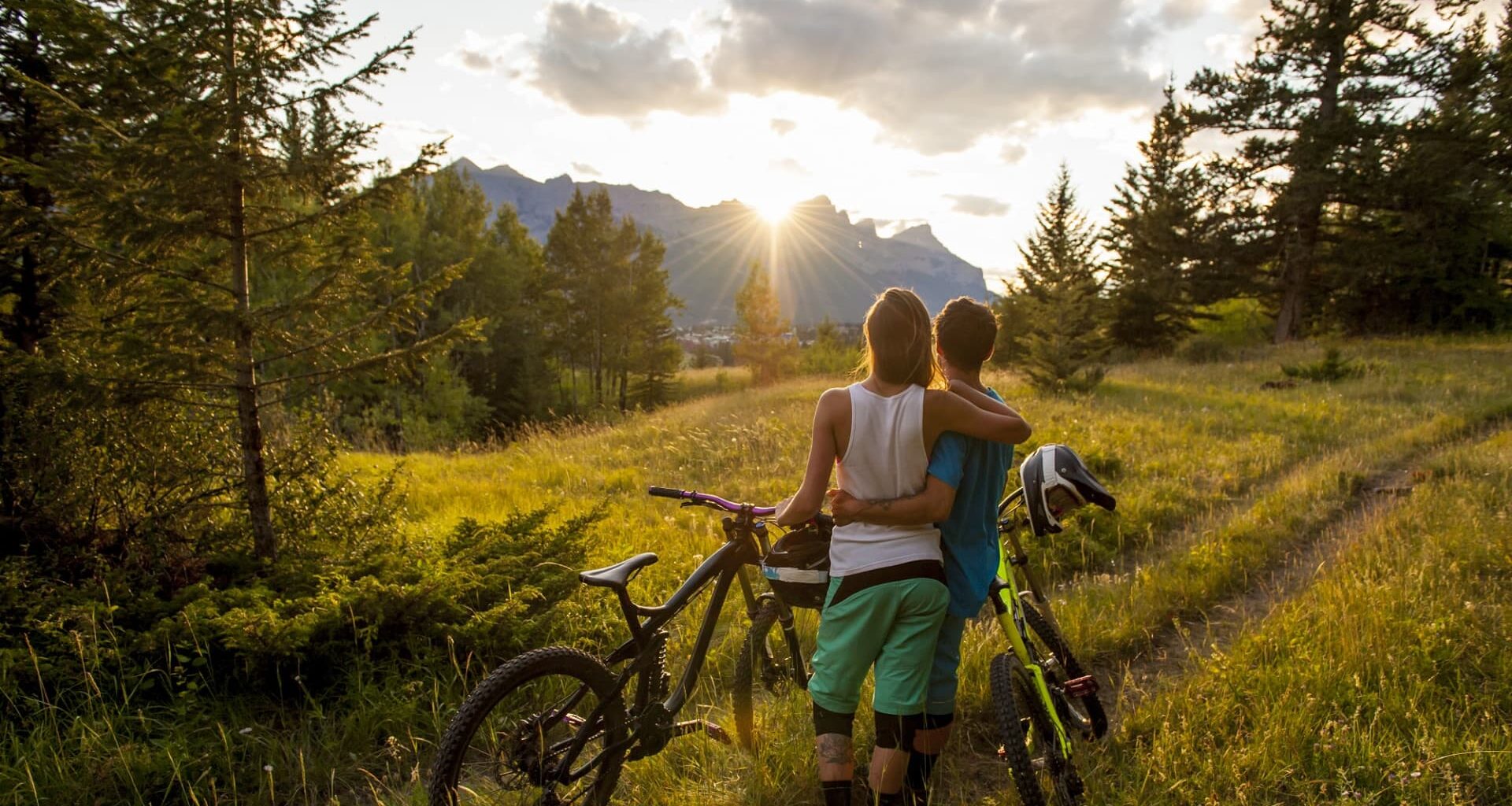 The 'ideal' age to start saving for retirement: survey