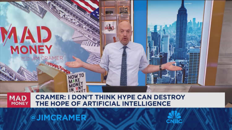 Jim Cramer looks back on the dotcom days to make sense of the current AI landscape