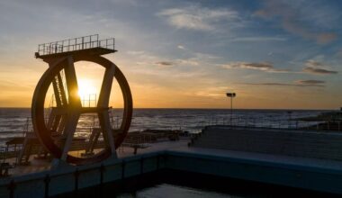 Beach tourism in Italy: A traditional sector in crisis or a case of changing tastes?