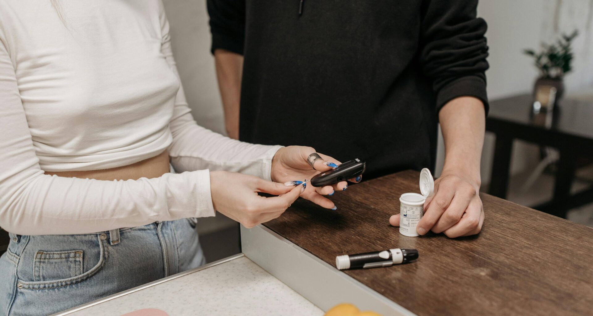 Household-based screening methods reveal high-risk diabetes patterns across family units