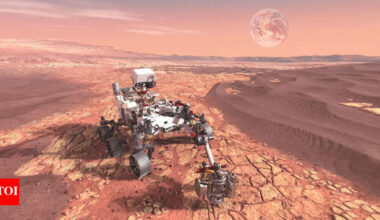 NASA’s Mars rover spots ancient rocks and a mysterious ripple in the clearest panoramic photo ever