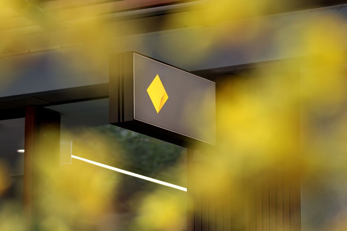 Commonwealth Bank of Australia Reverses Job Cuts Decision Over AI Chatbots
