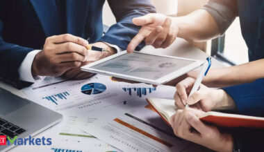 Stocks to buy in 2025 for long term: Global Health, Piramal Pharma among 5 stocks that could give 15-52% return - Brokerage Recommendations