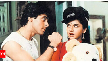 Did you know Salman Khan's co-star Bhagyashree felt that he was flirting with her on sets of Maine Pyar Kiya? ‘He would follow me around,' said actress |