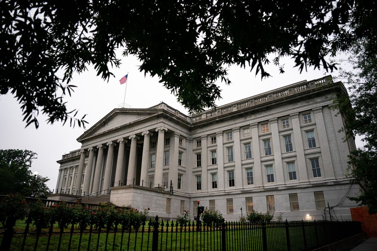 Treasuries Add to Gains Despite Cool Demand for Five-Year Notes