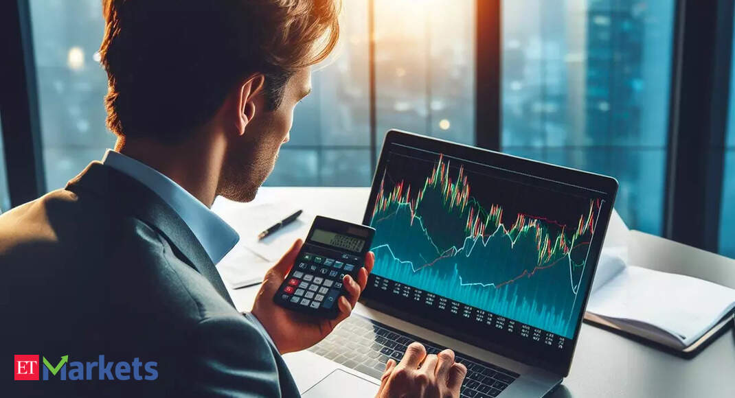 Market Trading Guide: Buy Waaree Energies, Nykaa and 3 smallcap stocks on Friday. Up to 23% upside seen - Stock Ideas