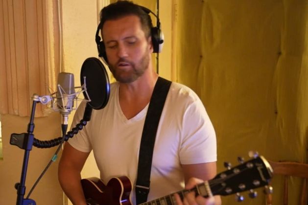 Wexford musician releases powerful song to raise funds for Gaza after seeing ‘father holding his dead daughter’