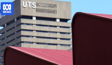 One third of UTS staff suffer psychological distress as hundreds of jobs set to be axed