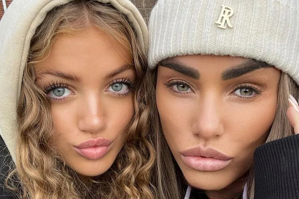 Princess Andre pictured with mother Katie Price (Instagram)