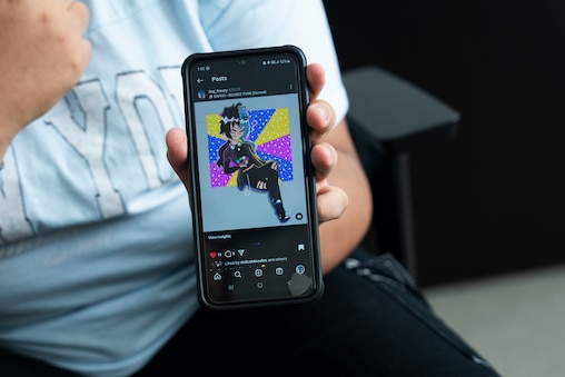 Youthworks participant Linzy Flores, a rising junior at Western High School, shows off her digital art at Art with A Heart on August 4, 2025.