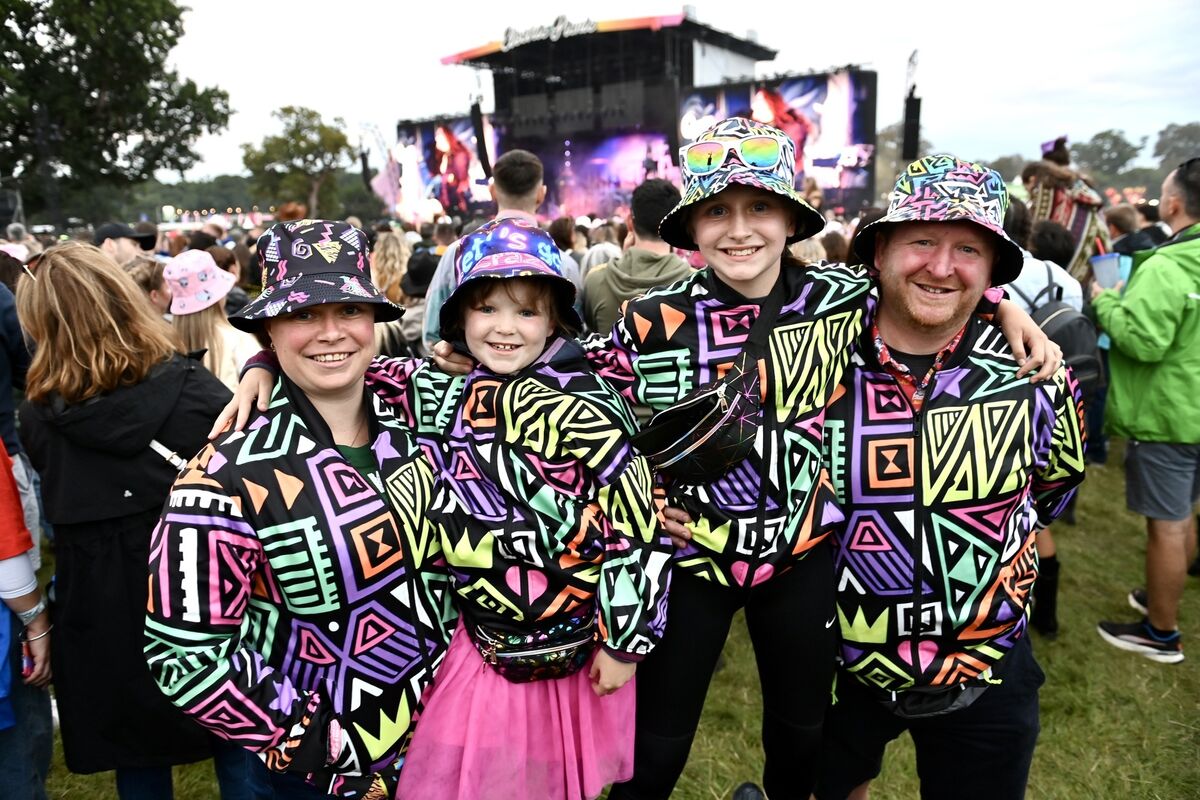  Maynooth family Sharon and Shane Vaughan, with children Hailey and Sophie, enjoying Chappell Roan at Electric Picnic. Picture: Larry Cummins