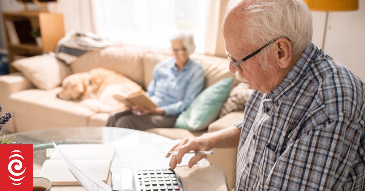 Cost of living taking toll on pensioners - retirement commissioner