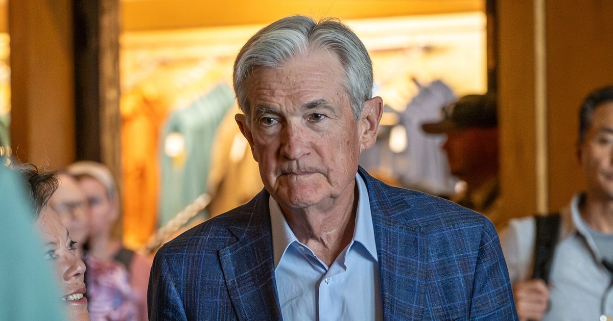 Powell Signals Fed May Cut Rates Soon Even As Inflation Risks Remain
