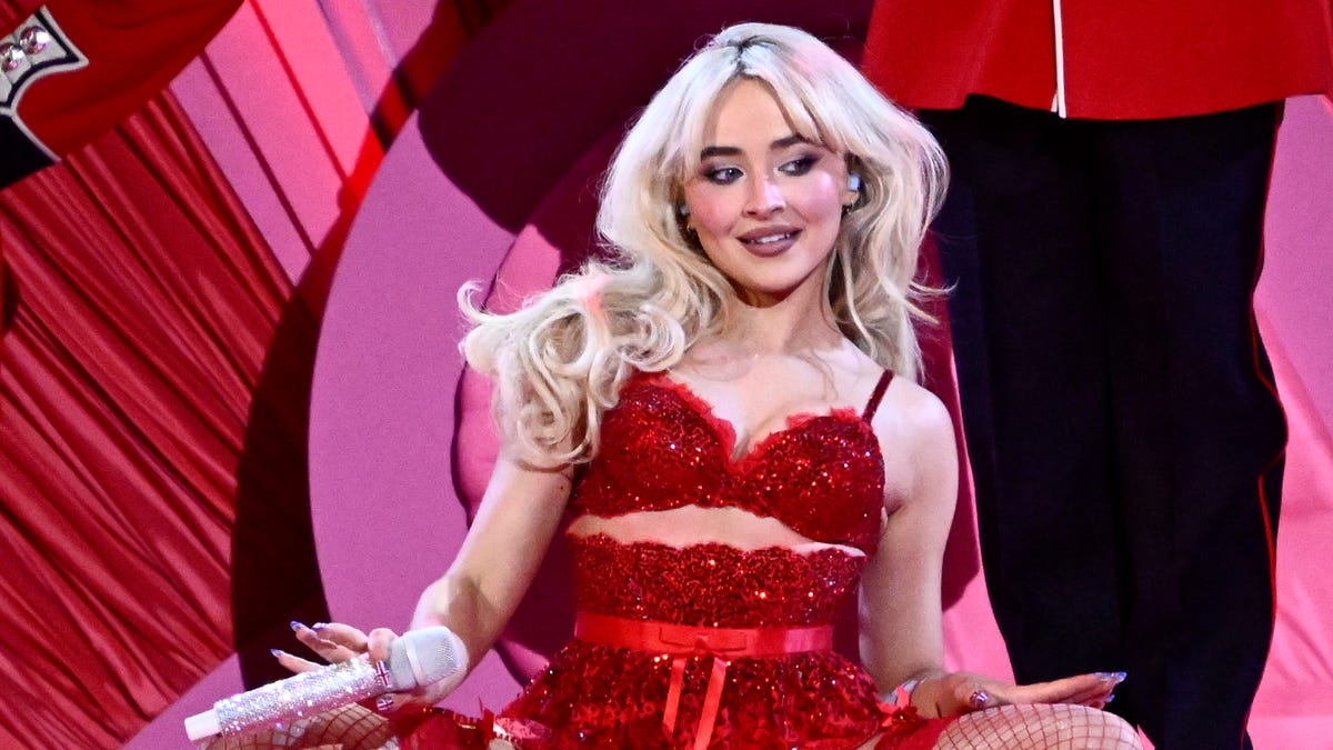 Sabrina Carpenter album lyrics might not be for 'pearl clutchers'