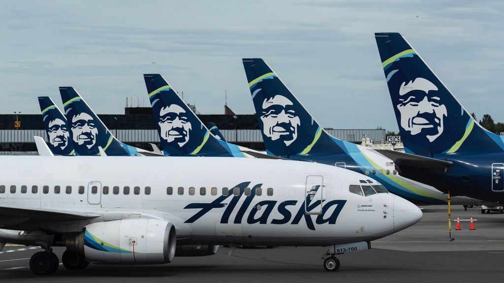 Alaska Airlines will add Starlink to its planes starting in 2026