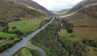 Two people hospitalised following Barnesmore Gap crash