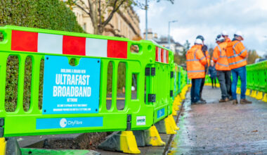UK broadband stalls as full fibre growth offsets wider decline