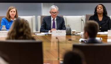 FX Daily: Turning a blind eye to Fed independence risk | articles