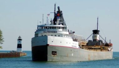 Great Lakes bulker