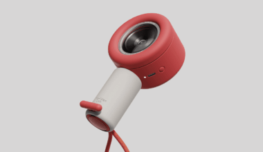 Dex is an AI-powered camera device that helps children learn new languages