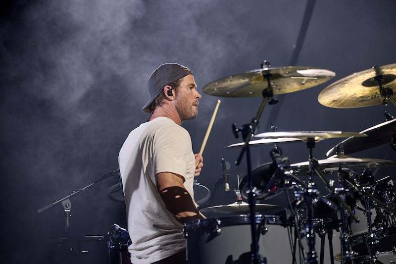 Limitless: Live Better Now: Chris Hemsworth learns to play drums to join Ed Sheeran on stage in Bucharest