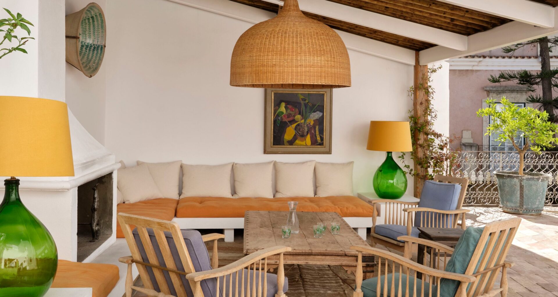Julian Chichester brings laid-back charm to an historic townhouse on the Portuguese coast