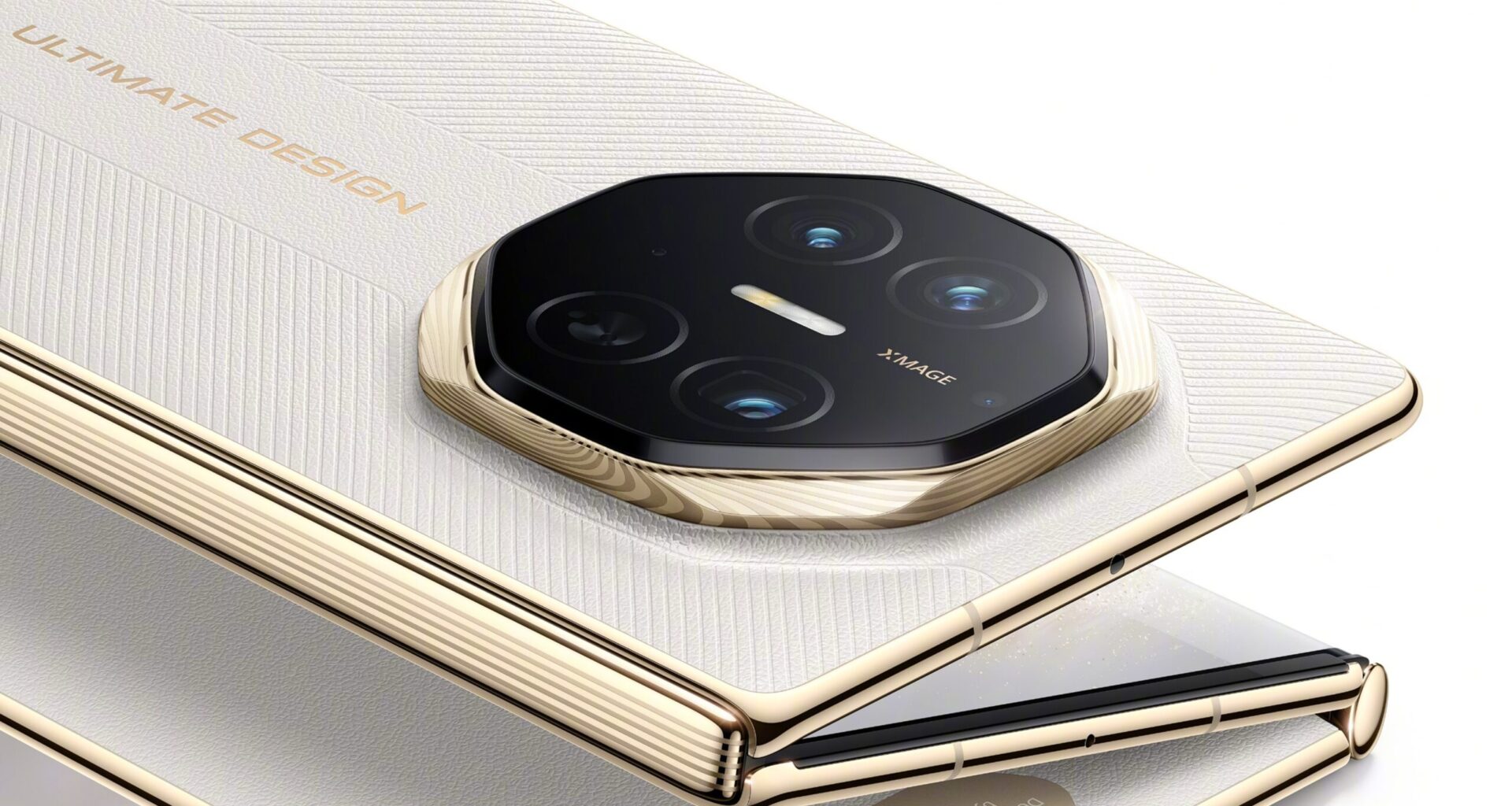 Huawei Mate XTs Press Image