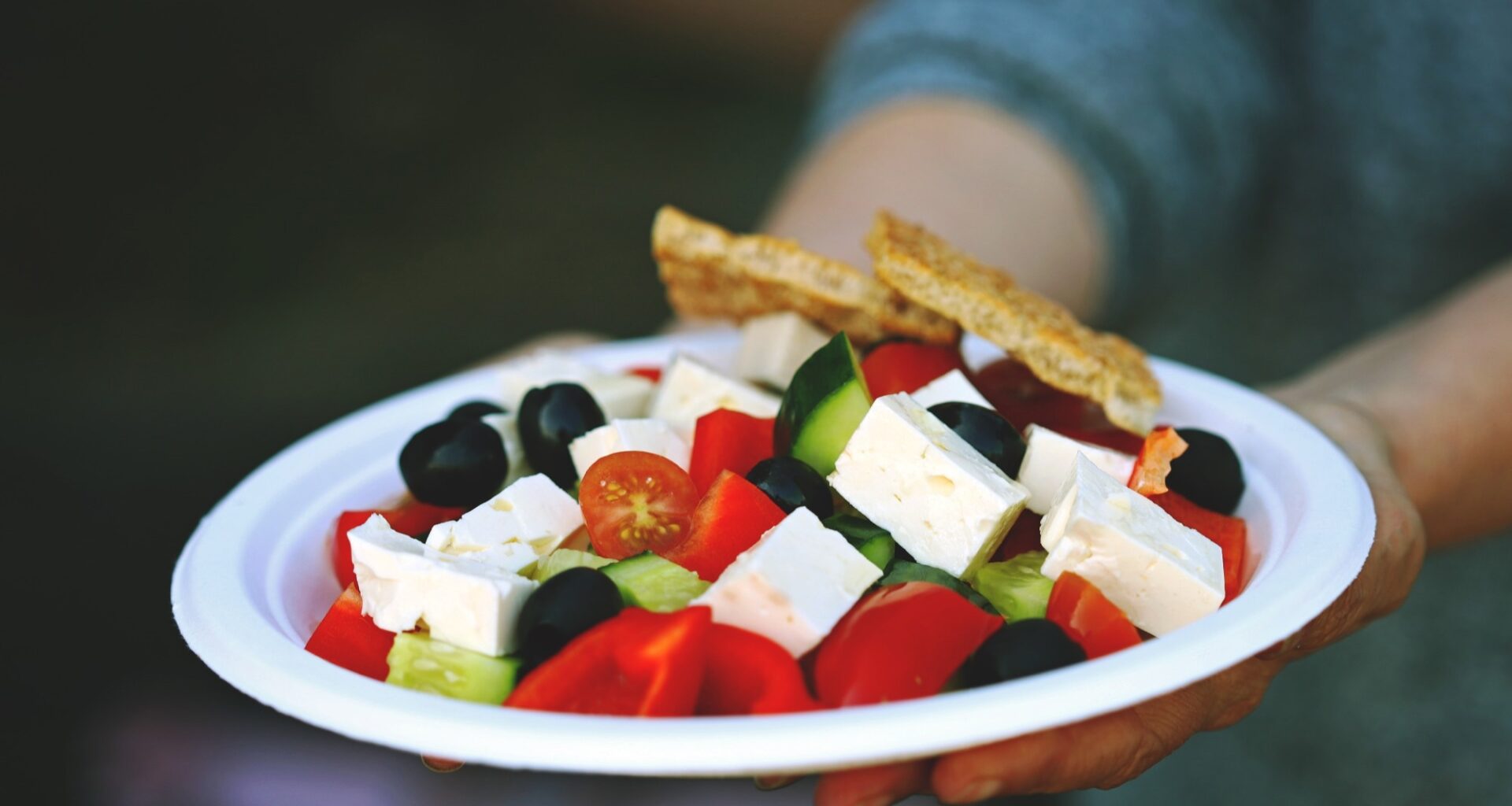 Study: Gender-specific insights into adherence to Mediterranean diet and lifestyle: analysis of 4,000 responses from the MEDIET4ALL project. Image Credit: Sunvic / Shutterstock