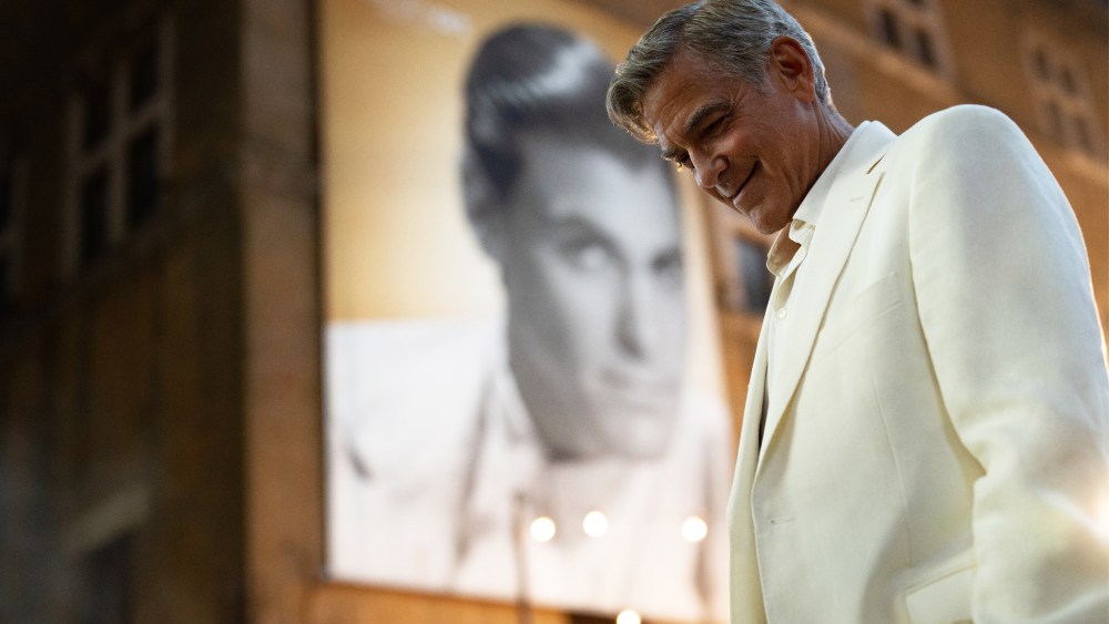 George Clooney in a Fun but Soft Hollywood Drama
