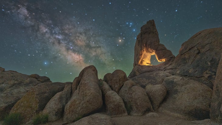 Star-filled nights over the eastern Sierra. 