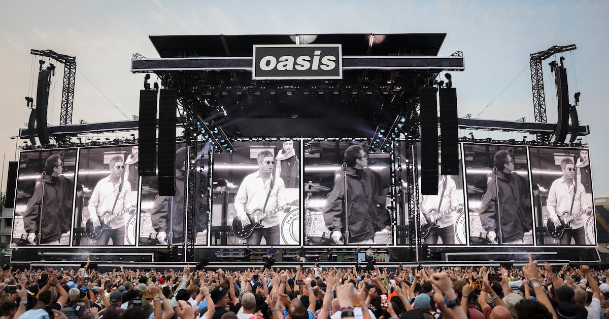 Oasis give fans a joyous evening to remember in Dublin – The Irish Times