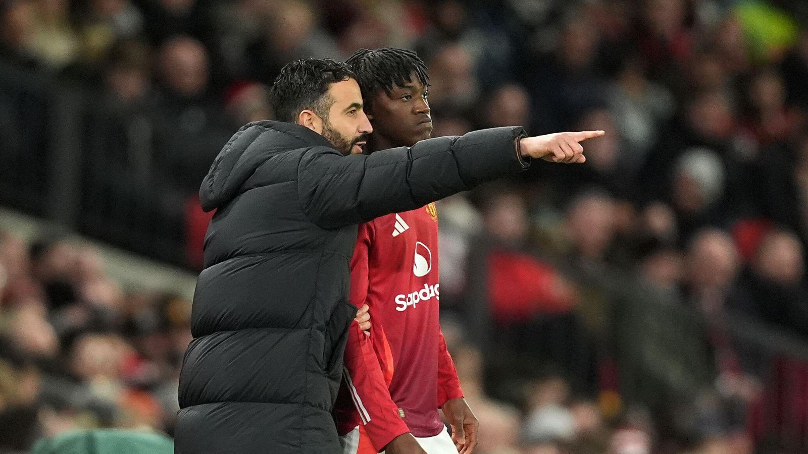 Mainoo makes transfer decision as Euro giants in 'advanced talks' for £40m signing after Amorim snub