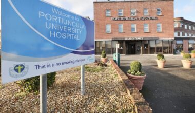 HSE accused of ‘abandoning rural mothers’ at protest over Portiuncula maternity services – The Irish Times