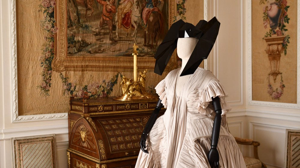 A Rick Owens outfit on display in the Louvre's decorative arts department.