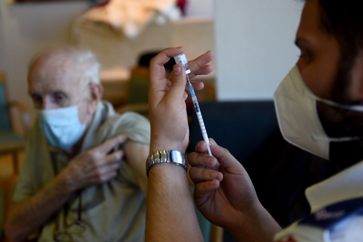 New clinical guidelines recommend heart patients get common vaccines
