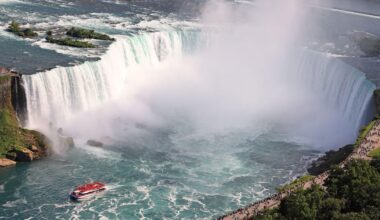 Multiple people killed after tourist bus crashes on return trip from to Niagara Falls – The Irish Times